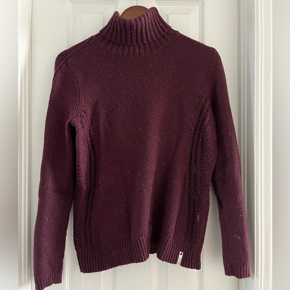 Wolrich burgundy turtleneck sweater